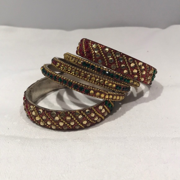 COPY - Bracelet set of 5. Gold,green,red - Picture 3 of 5